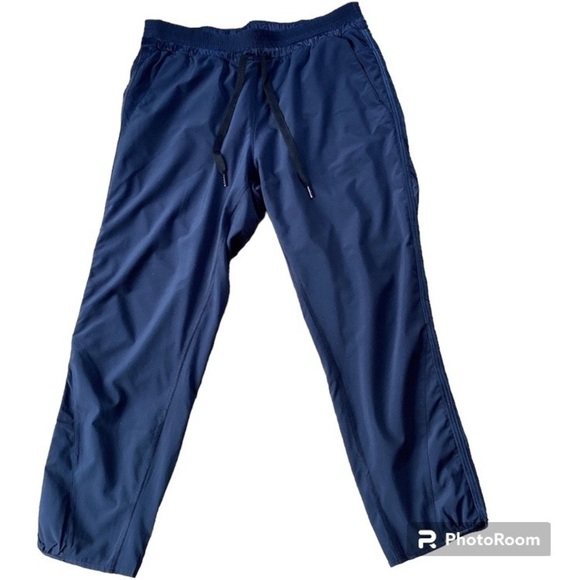 Lululemon🍋 Navy Blue Drawstring Waist Lined Crop Slim leg Studio Pants si… - Picture 1 of 5